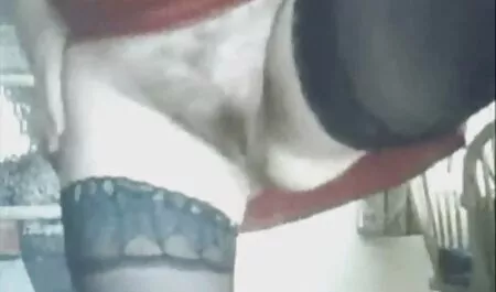 Le jour, film pornographique chinois le modèle donne à l'homme du bon sexe
