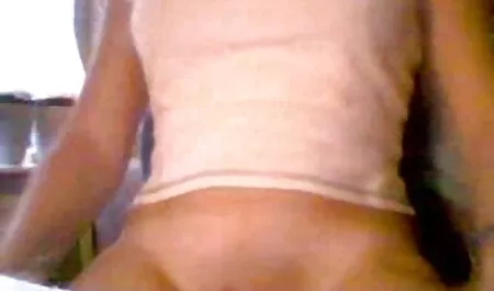 Sex machine hangout et le vagin d'une fille coquine qui porno des chinois est sexy