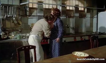 Russe maîtresse fait un esclave film x chinois gratuit faire de l'argent.