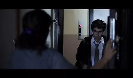 Lécher film pornographique chinois la tête
