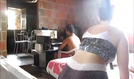 Pour de l'argent, il est permis d'avoir des relations sexuelles un film porno chinois avec une égalité fille.