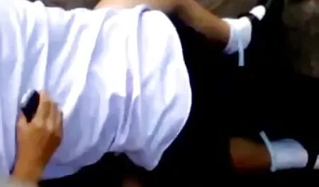 Fille noire a une belle serré porno les chinois anal