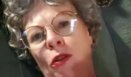 Angela baisée porno les chinois dans un pantalon rose.