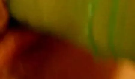 Élégant je veux porno chinois putain de sexe avec deux poivrons.