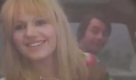 Un tas film prono chinois de noirs baisent une fille blanche.