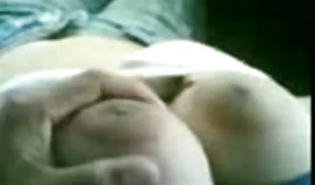 Nu, meilleur porno chinois vieille femme ouvre la saison sur la plage nudiste
