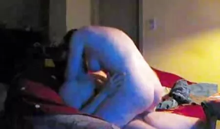 Les jeunes porno les chinois athlètes dominent la brune le matin