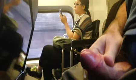 Busty MILF enseigne aux filles comment se masturber. video porno chinois gratuit